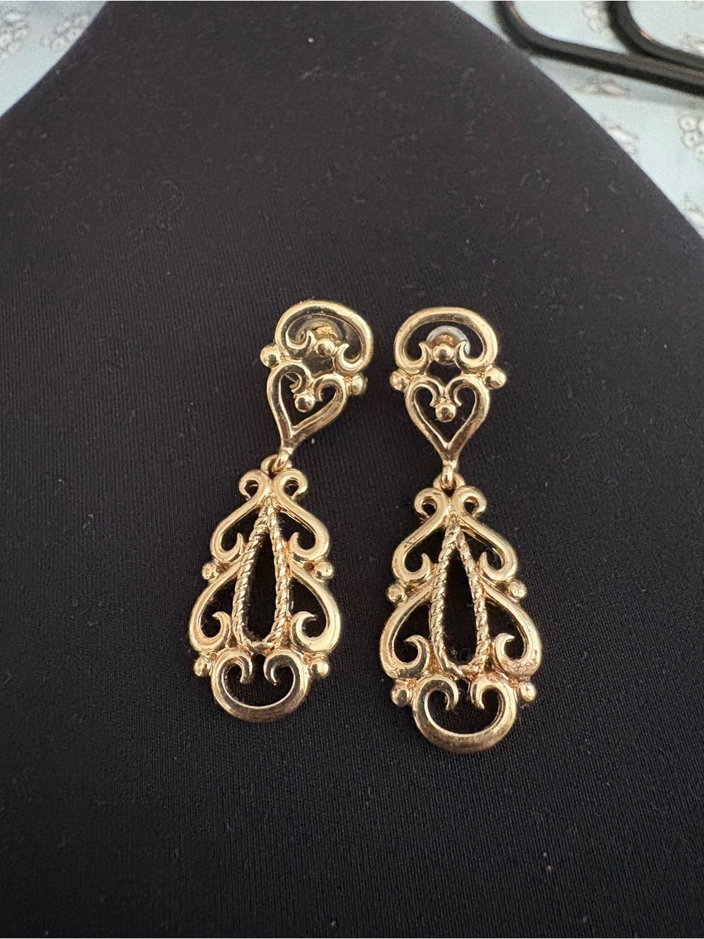 Gold Filigree Drop Earrings - Elegant Women’s Jewelry
